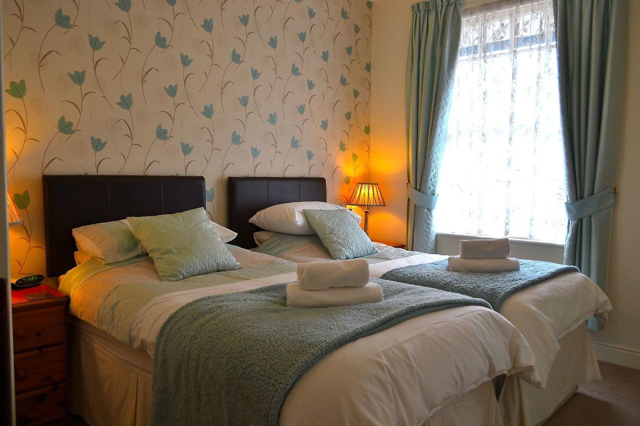 The Sandpiper Guest House Torquay Exterior photo